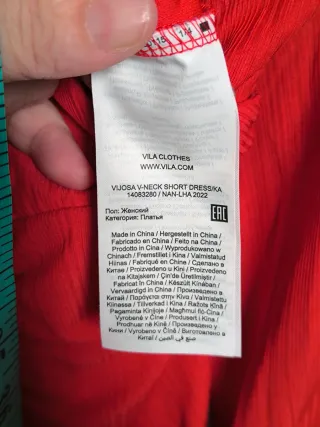 Vestido VILA rojo curvy fruncido elástico