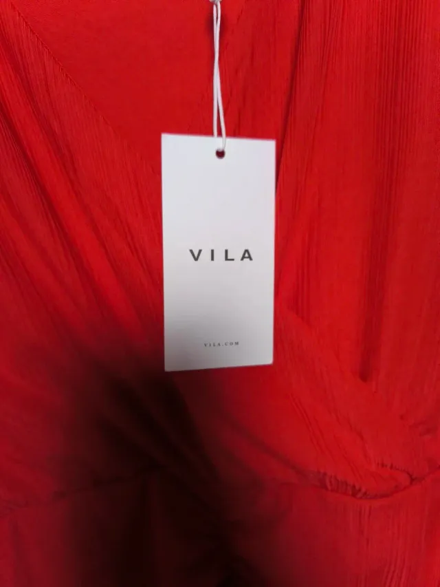 Vestido VILA rojo curvy fruncido elástico