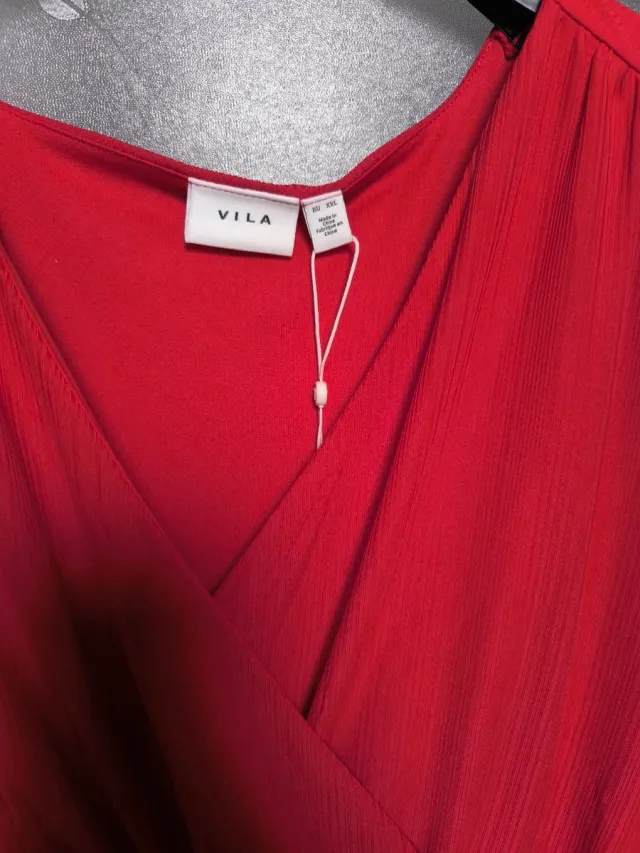 Vestido VILA rojo curvy fruncido elástico