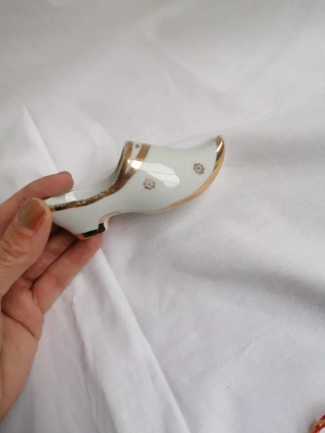 Zueco Limoges Cerámica Miniatura Dorado