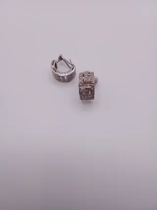 Pendientes Oro 18k y Brillantes Peso 7.6 2cmx2cm