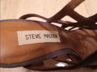 Sandalias Steve Madden Tacón Ancho Gris