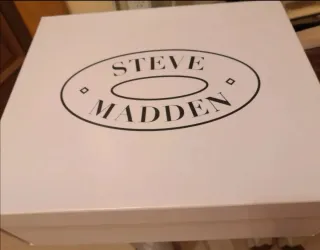 Sandalias Steve Madden Tacón Ancho Gris