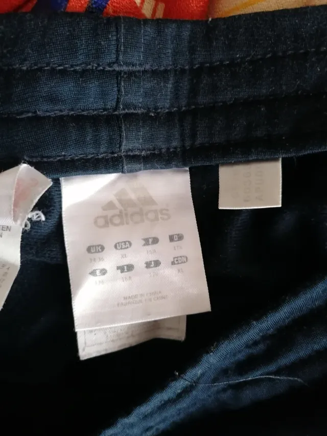 Pantalón chándal Adidas talla XL