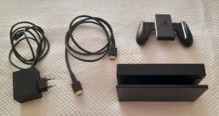 Nintendo Switch + juego Pokémon Escarlata