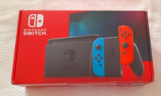 Nintendo Switch + juego Pokémon Escarlata