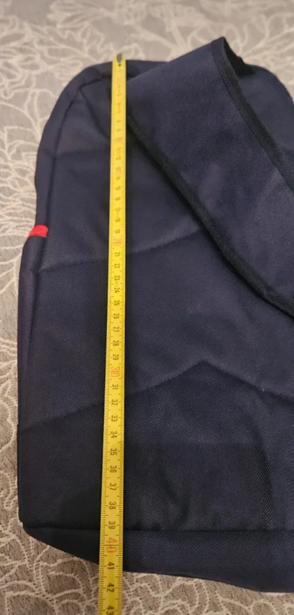 Zaino a tracolla blu marino con logo Winston