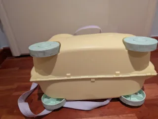 Maleta infantil amarilla con ruedas