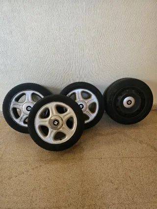 Llantas de coche SEAT (4 unidades) Vendo o cambio.