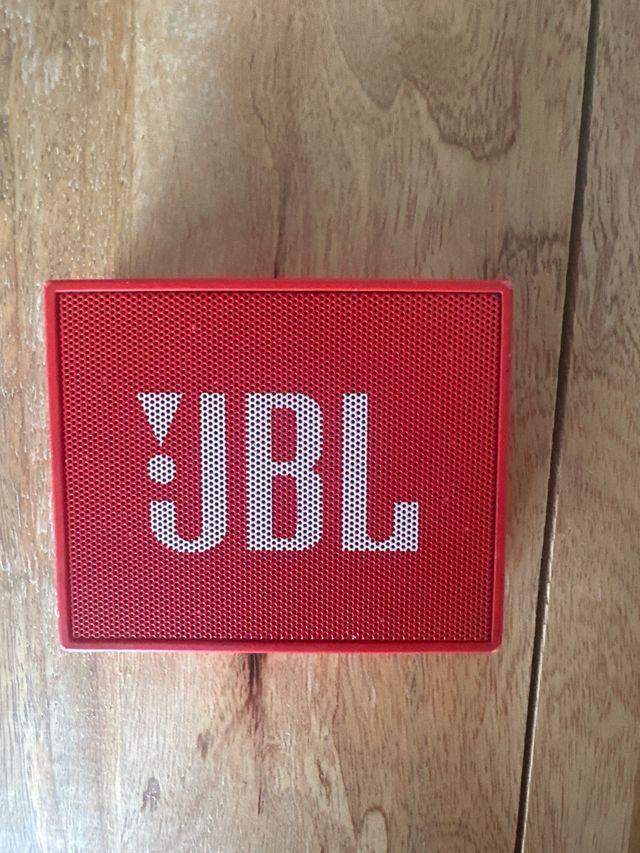 Altavoz JBL Rojo