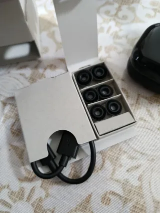 Cuffie wireless nere links Bud Fit