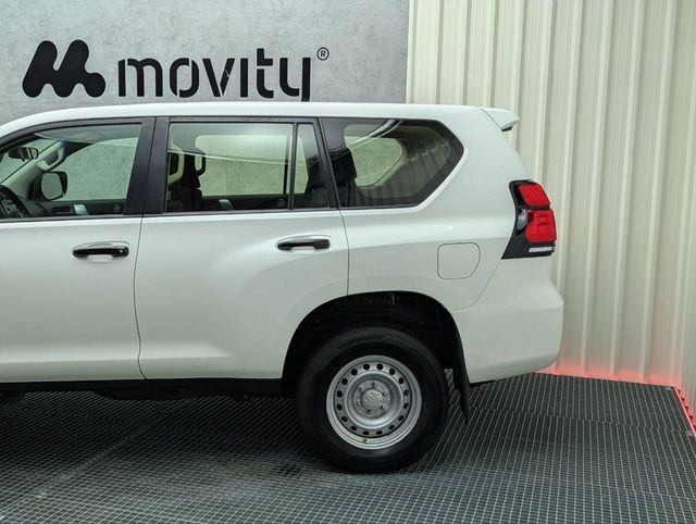 TOYOTA LAND CRUISER 2.8 D-4D 7PL GX 177CV