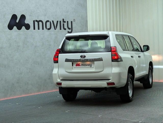 TOYOTA LAND CRUISER 2.8 D-4D 7PL GX 177CV