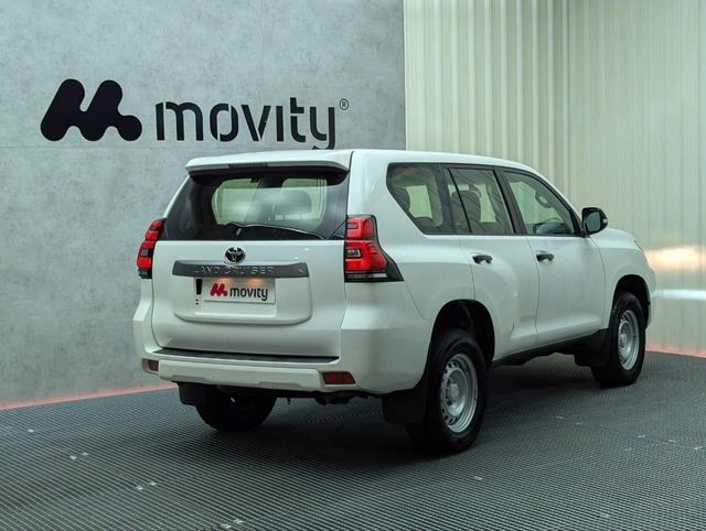 TOYOTA LAND CRUISER 2.8 D-4D 7PL GX 177CV