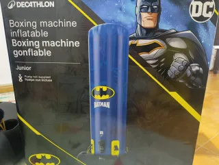 Como Nuevo, Saco de boxeo de pie Batman