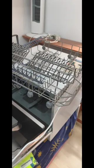 Lavavajillas Candy 6 plazas  Solo venta en persona