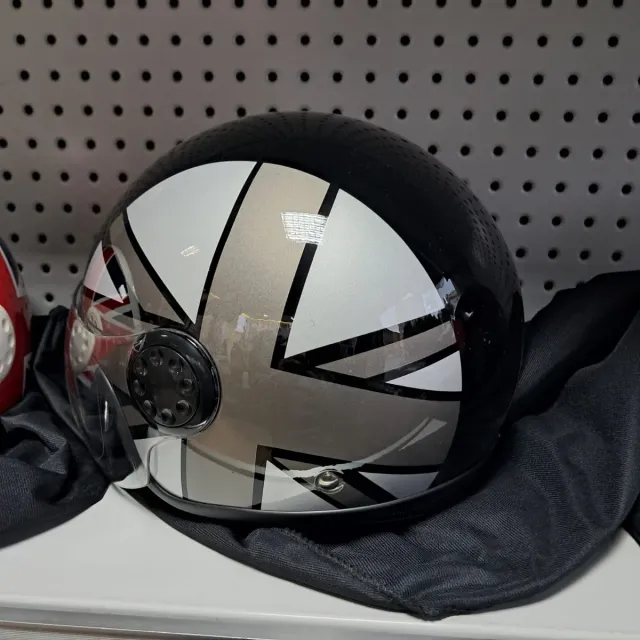 Casco Jet Nero con Grafiche