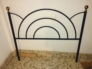 Cabecero cama 135 cm metal azul oscuro y dorado