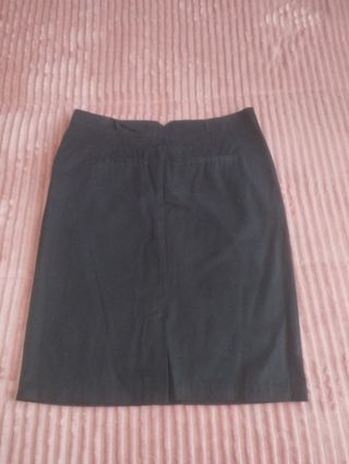 Falda negra sin estrenar Talla L