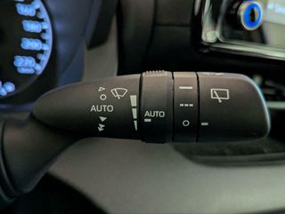 TOYOTA YARIS HIBRIDO 120H E-CVT 5P BUSINESS PLUS