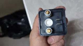 Relé Separador Baterías Camper Mahle 12V/100A