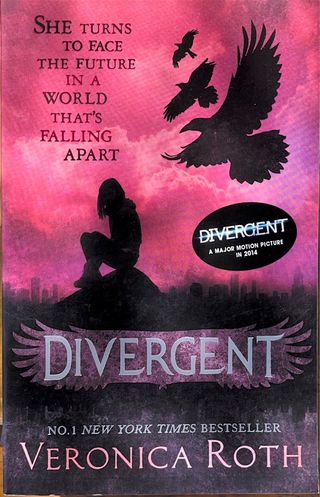 Libros Divergent, Allegiant y Insurgente.