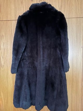 Abrigo tres cuartos, marrón oscuro, mujer.