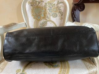 Borsa La Carrie donna nera borchie