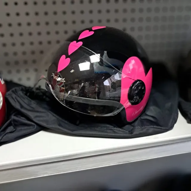 Casco Jet Nero con Cuori Rosa