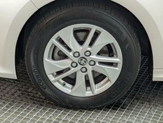 TOYOTA YARIS HIBRIDO 120H E-CVT 5P BUSINESS PLUS