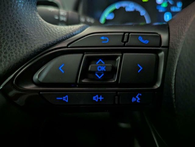 TOYOTA YARIS HIBRIDO 120H E-CVT 5P BUSINESS PLUS