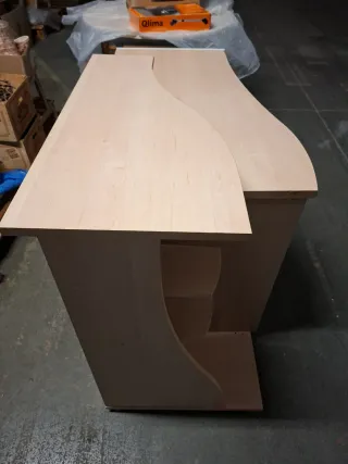 Escritorio moderno madera y blanco