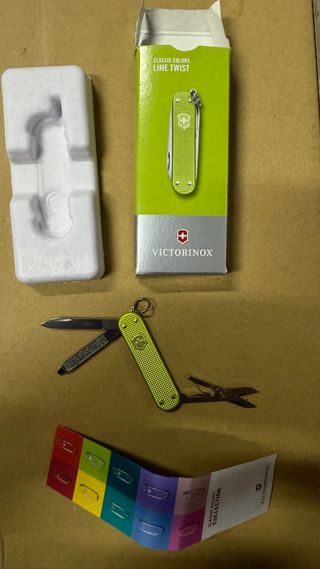 Navaja Victorinox Classic SD Lime Twist