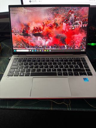 Portátil HP EliteBook x360 1040 G8