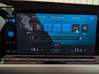 VOLKSWAGEN GOLF LIFE VARIANT 2.0 TDI 115CV DSG7