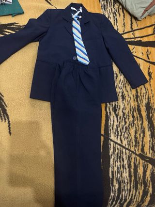 Traje de niño azul