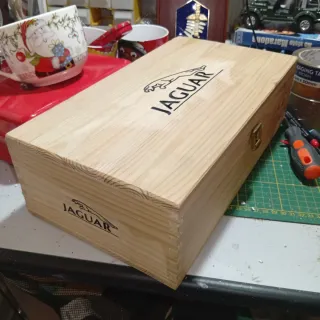 Bauletto portagioie Jaguar in legno 35x20
