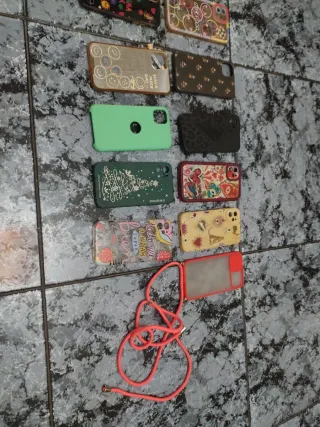 Fundas iPhone 11 Variadas