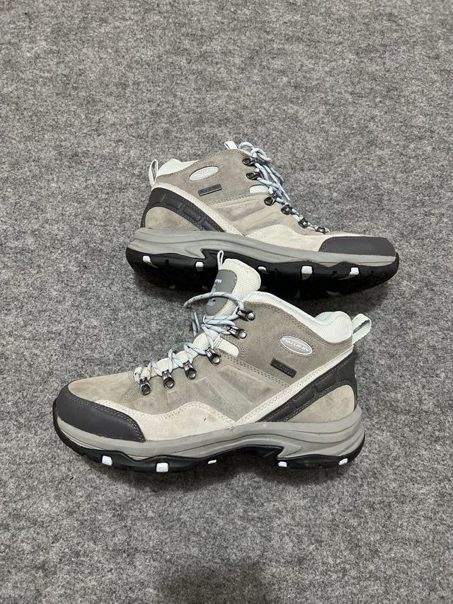 Botas Skechers Outdoor Montaña Beige/Gris