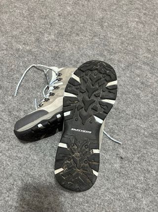 Botas Skechers Outdoor Montaña Beige/Gris