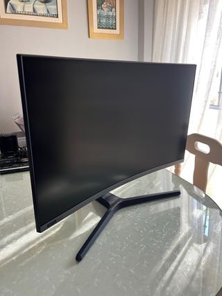 Monitor Samsung Odyssey CRG5 27'' Curvo FHD 240Hz