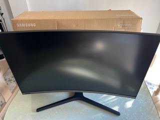 Monitor Samsung Odyssey CRG5 27'' Curvo FHD 240Hz
