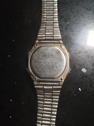 Reloj Casio 1572 A168 Dorado (Original)