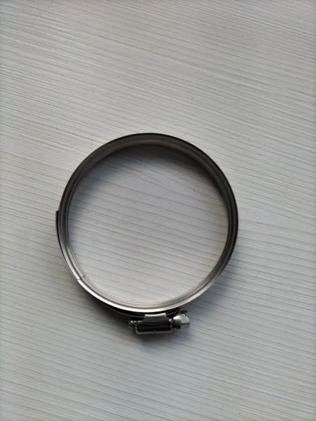 Abrazadera metálica 90mm 50 piezas