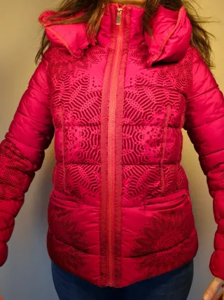 Cazadora Desigual mujer roja