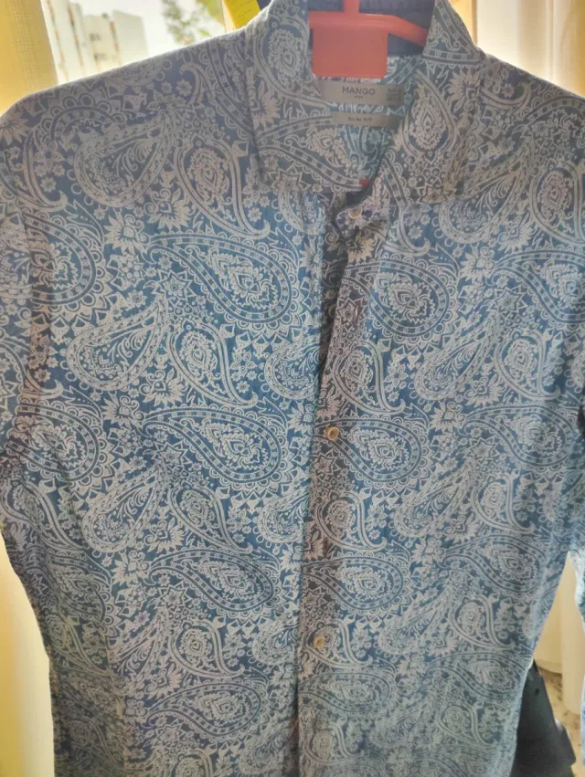Camisa Mango Estampada Azul y Blanca