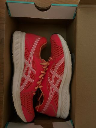 Zapatillas Asics Mujer Rojas y Blancas