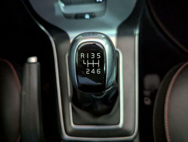 VOLVO V40 D2 116CV OCEAN RACE