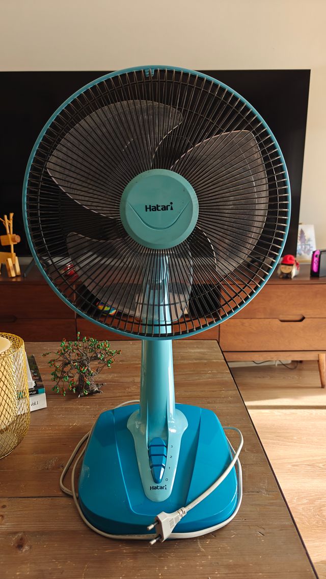 Ventilador Mesa Hatari Azul Potente