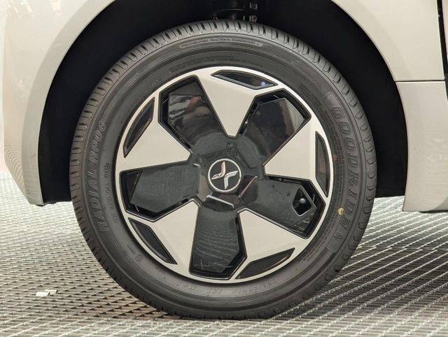 XEV YOYO STANDARD V22 L7 e-C 15KW 20CV